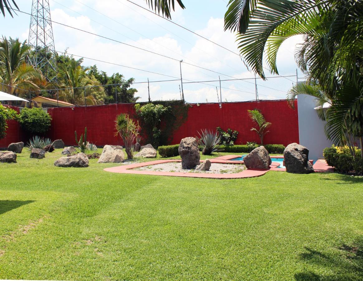Preciosa Casa Palmera En Cuernavaca Con Alberca, Wifi, Tv Y Cocina Para Fin De Semana, Descanso, Vacaciones O Home Office Emiliano Zapata  Eksteriør billede