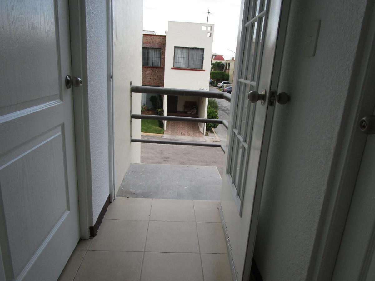 Preciosa Casa Palmera En Cuernavaca Con Alberca, Wifi, Tv Y Cocina Para Fin De Semana, Descanso, Vacaciones O Home Office Emiliano Zapata  Eksteriør billede